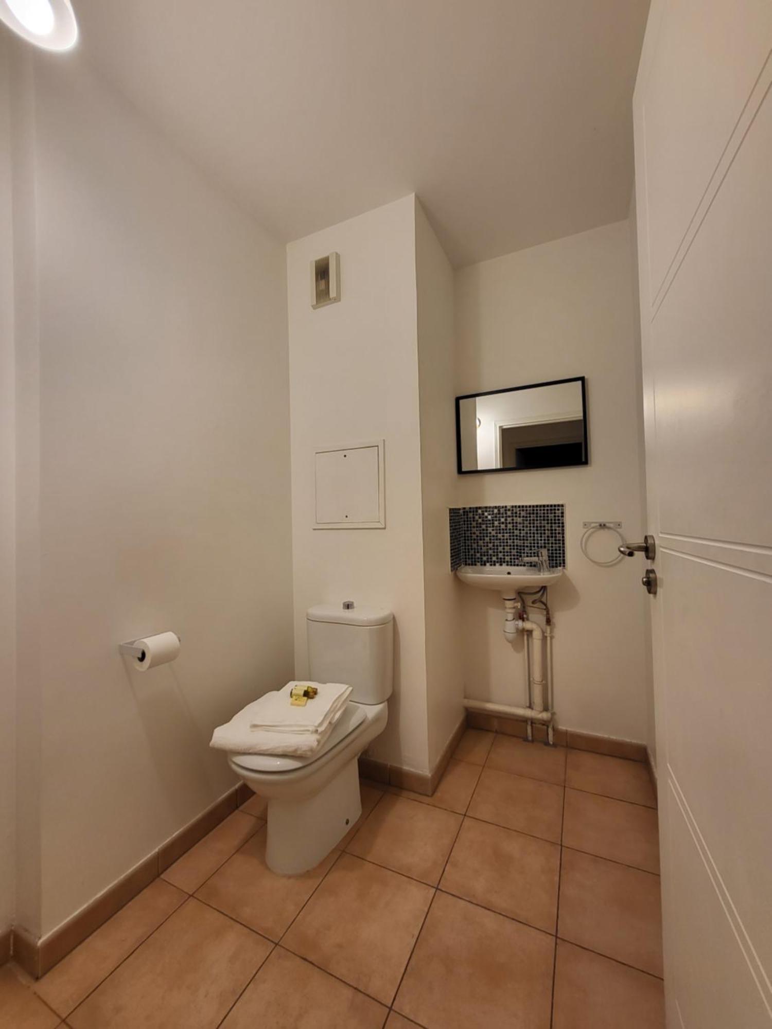 Paris Montmartre Chic Apartment ภายนอก รูปภาพ