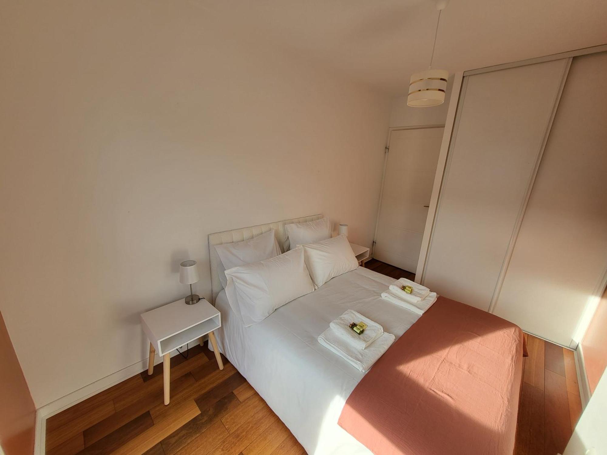 Paris Montmartre Chic Apartment ภายนอก รูปภาพ